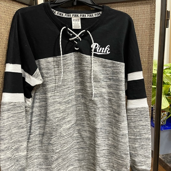 Pink sweatshirt - Picture 2 of 4